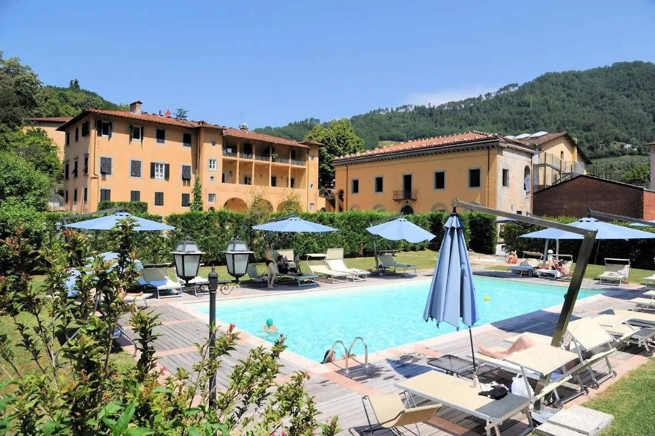Park Hotel Regina - With Air-Condition And Pool contacts
